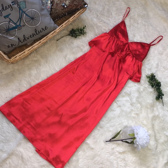 Caught in the Midi Satin Dress 4 - Picture 4 of 6